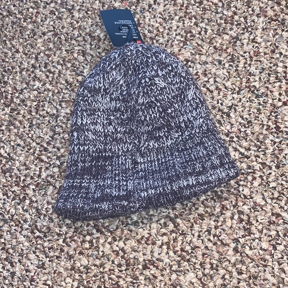 NWT UA cold gear winter hat - Picture 4 of 5